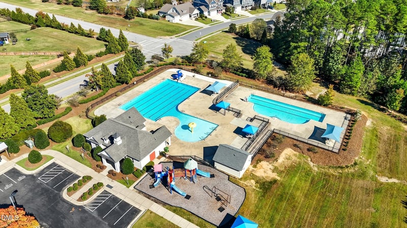 2933 Lake James Dr, Fuquay Varina, NC 27526