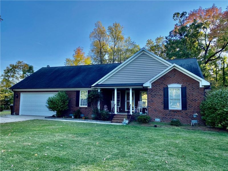 2933 Longpine Rd, Burlington, NC 27215
