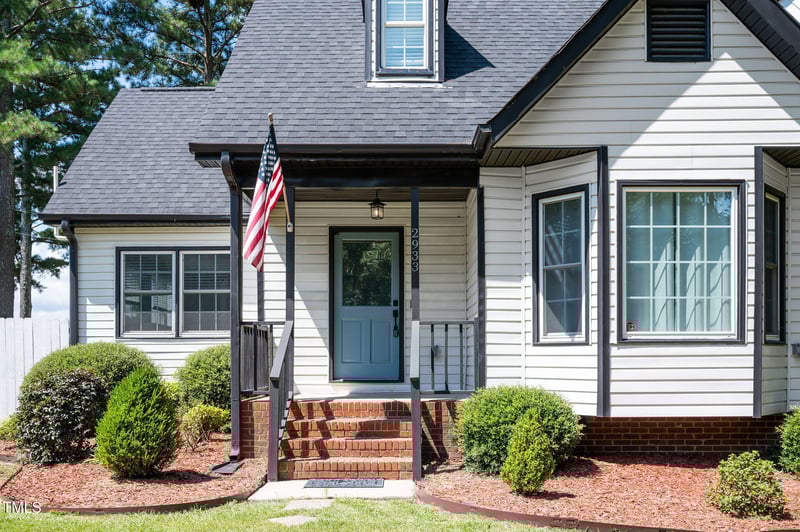 2933 Tram Rd, Fuquay Varina, NC 27526