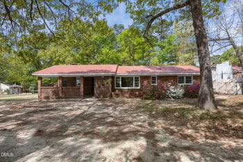 2934 Academy St, Sanford, NC 27332