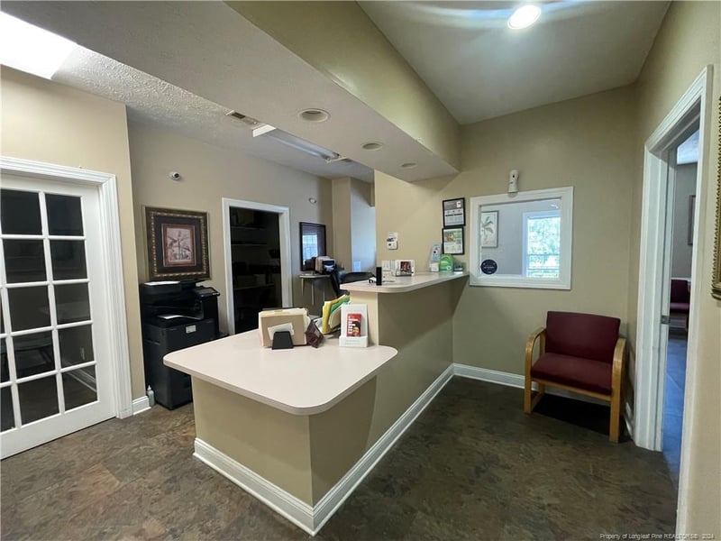 2935 Breezewood Ave #200, Fayetteville, NC 28303