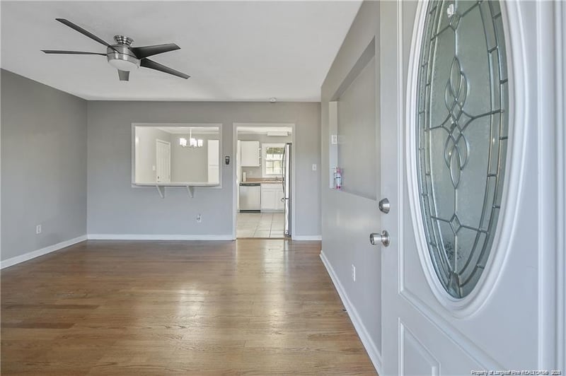 2935 Peacock St, Hope Mills, NC 28348