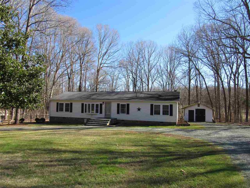 2936 Brookwood Dr, Mebane, NC 27302