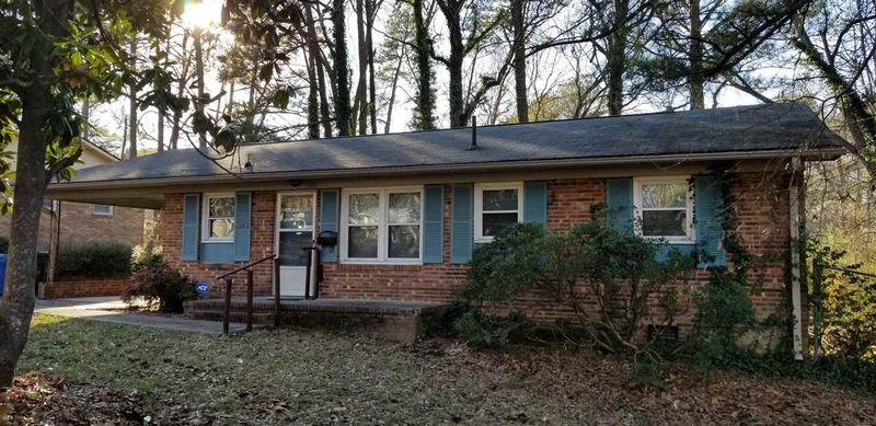 2936 Driftwood Dr, Durham, NC 27707