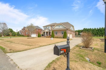 2936 Turning Brook Ln, Raleigh, NC 27616