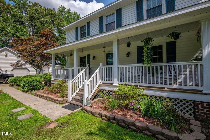 2937 Thrower Rd, Hope Mills, NC 28348