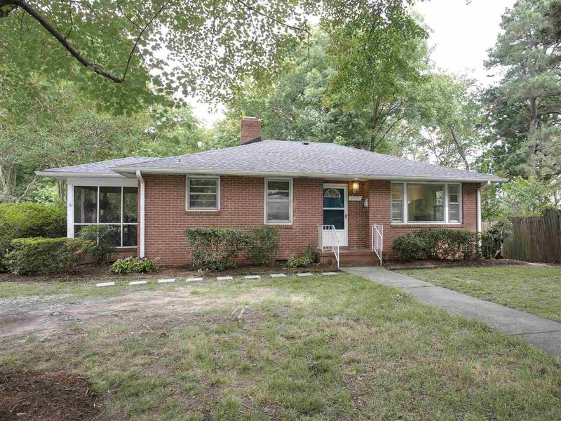 2939 Chapel Hill Rd, Durham, NC 27707