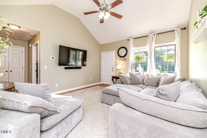 294 Arbor Crest Ln, Lillington, NC 27546