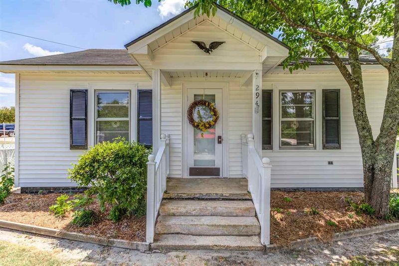 294 E Main St, Coats, NC 27521