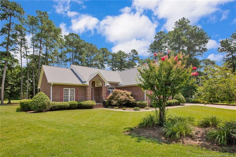 294 Martinleer Ct, Fayetteville, NC 28311