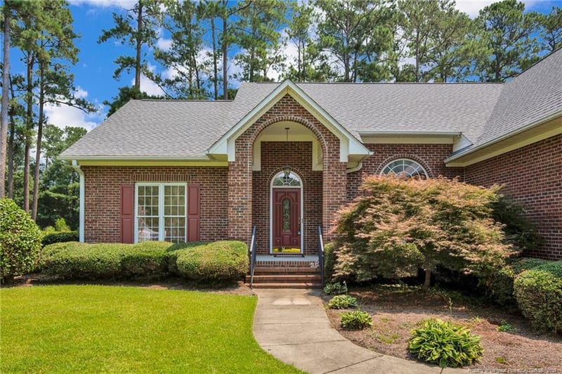 294 Martinleer Ct, Fayetteville, NC 28311
