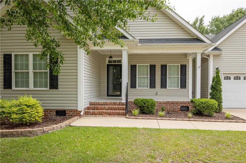 294 Pinecroft Dr, Dunn, NC 28334