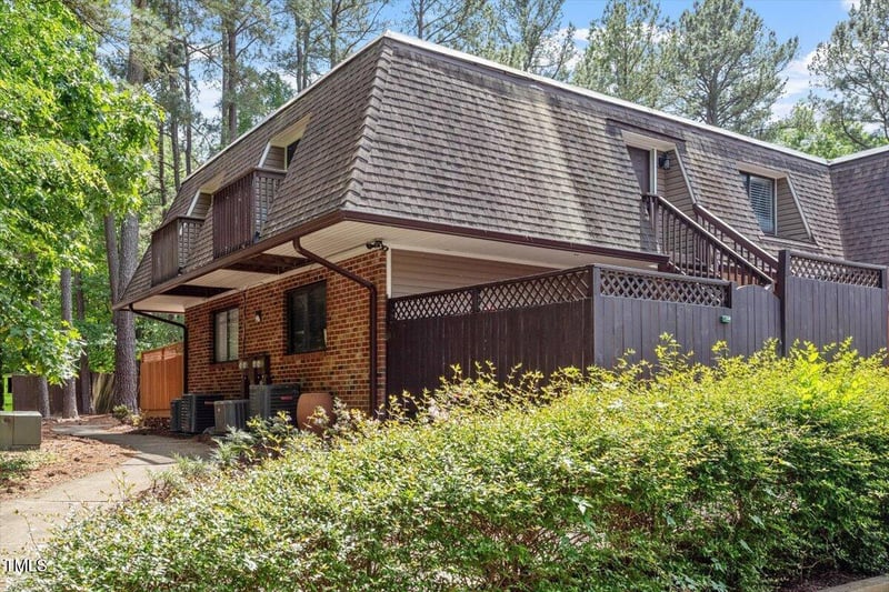 294 Summerwalk Cir, Chapel Hill, NC 27517