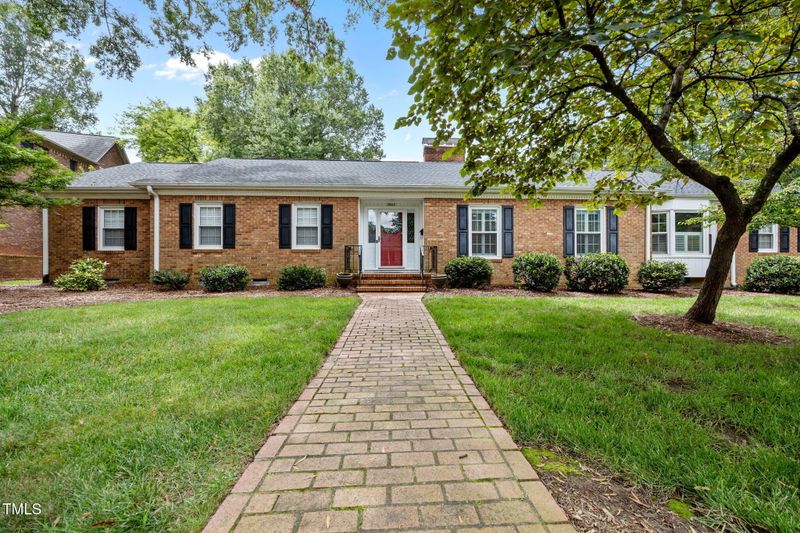 2942 Amherst Ave, Burlington, NC 27215