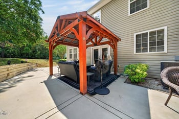 2945 Glade Aster Ct, Raleigh, NC 27604