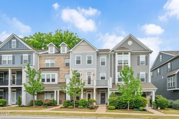 2945 Sunflower Rd, Apex, NC 27502