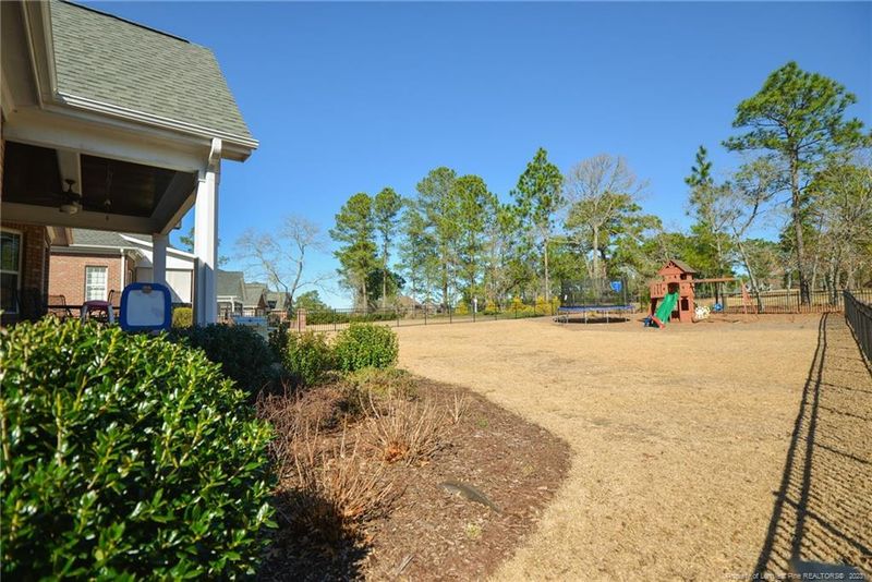 2948 Hampton Ridge Rd, Fayetteville, NC 28311