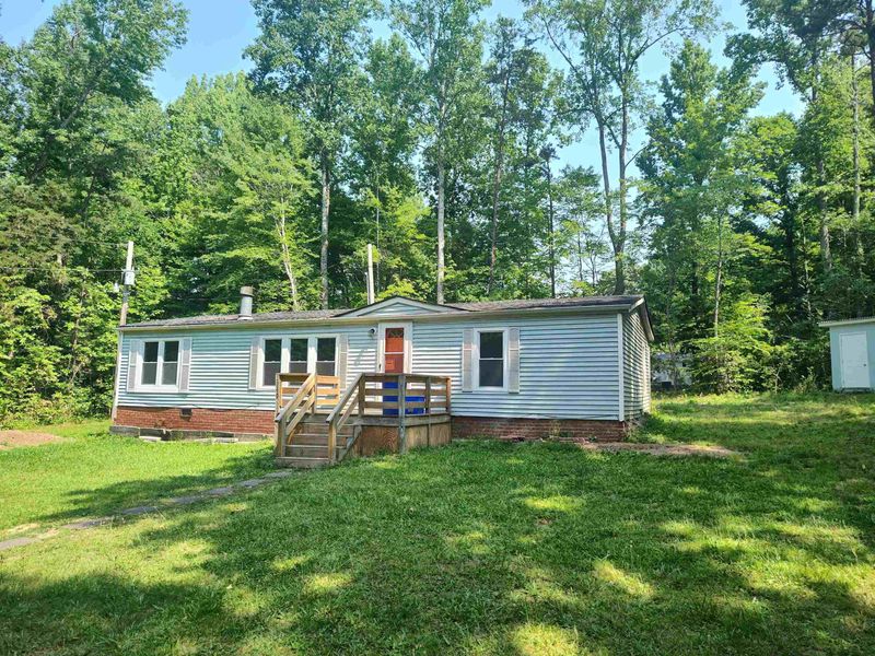 2949 Greystone Dr, Mebane, NC 27302