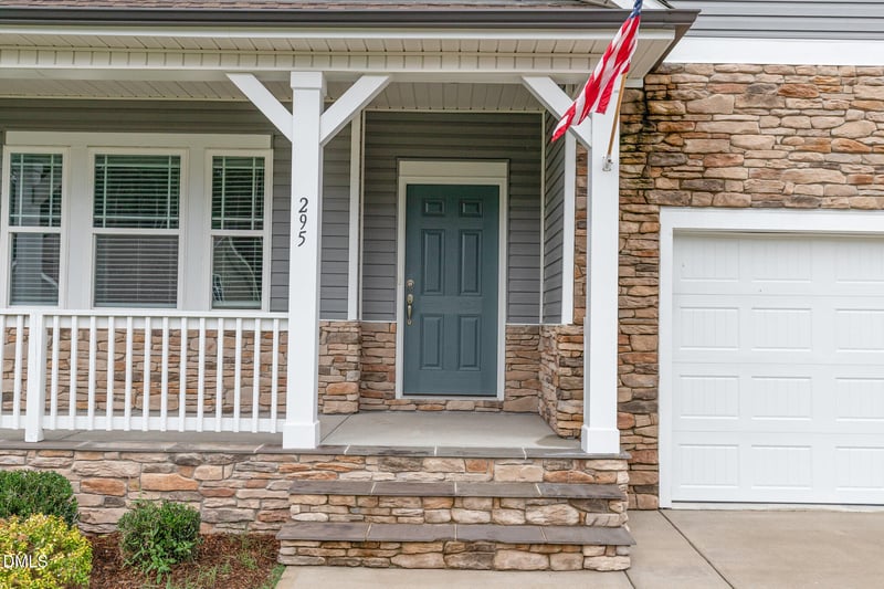 295 Avery Meadows Dr, Smithfield, NC 27577