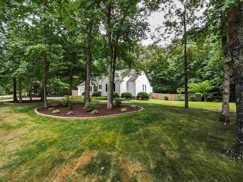 295 Cherrylaurel Dr, Youngsville, NC 27596