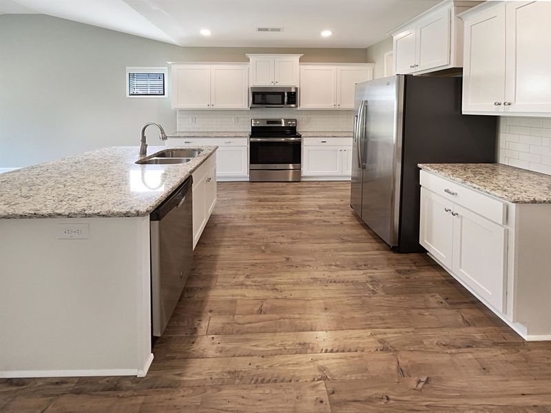 295 Edgefield St, Clayton, NC 27520