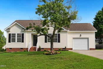 295 Jared Dr, Fuquay Varina, NC 27526