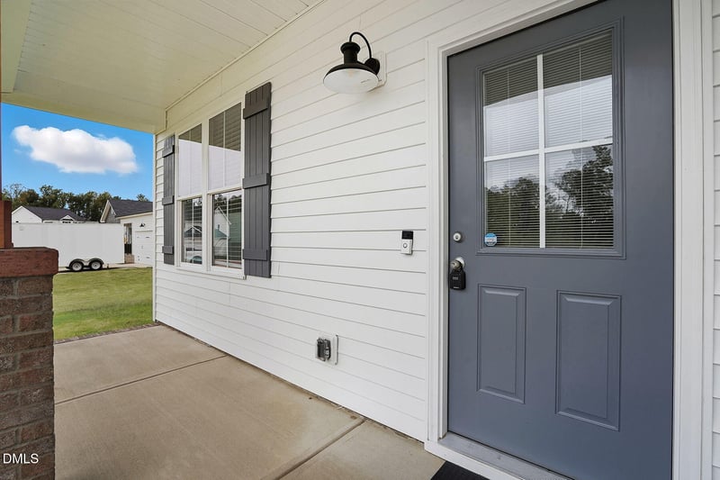 295 Springtooth Dr, Zebulon, NC 27597