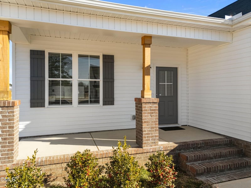 295 Springtooth Dr, Zebulon, NC 27597