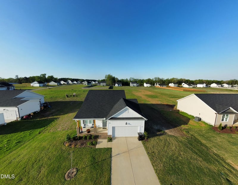 295 Springtooth Dr, Zebulon, NC 27597