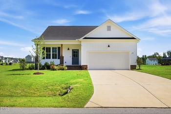 295 Springtooth Dr, Zebulon, NC 27597
