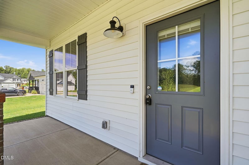 295 Springtooth Dr, Zebulon, NC 27597