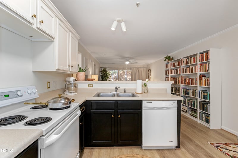 2950 Trailwood Pines Ln #104, Raleigh, NC 27603