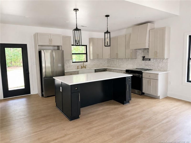2956 Braddy Rd, Fayetteville, NC 28306