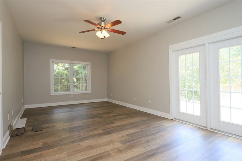 2956 Ocher St, Graham, NC 27253