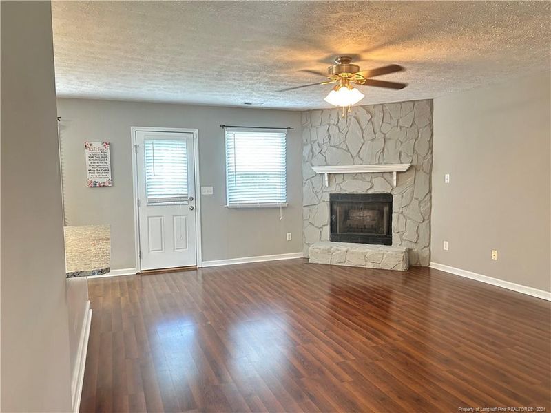2956 Peacock St, Hope Mills, NC 28348