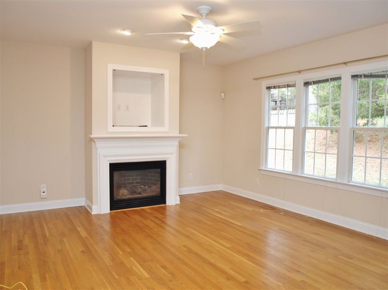 2957 Carriage Meadows Dr, Wake Forest, NC 27587