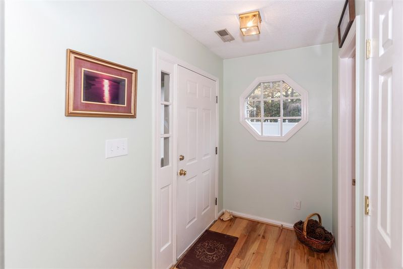 2959 Faversham Pl, Raleigh, NC 27604
