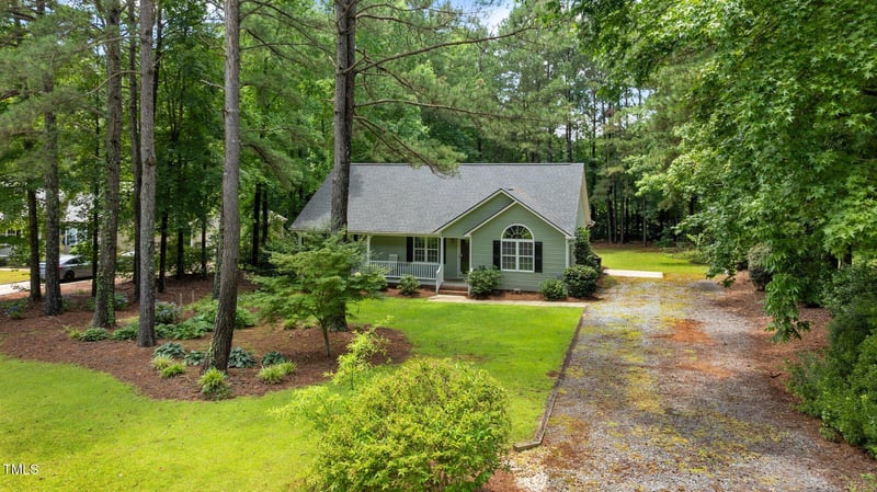296 Gordon Farm Dr, Benson, NC 27504