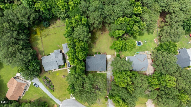 296 Gordon Farm Dr, Benson, NC 27504