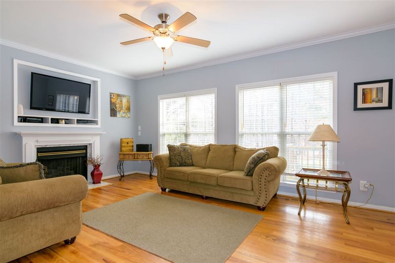 296 Greenlyn Dr, Clayton, NC 27527