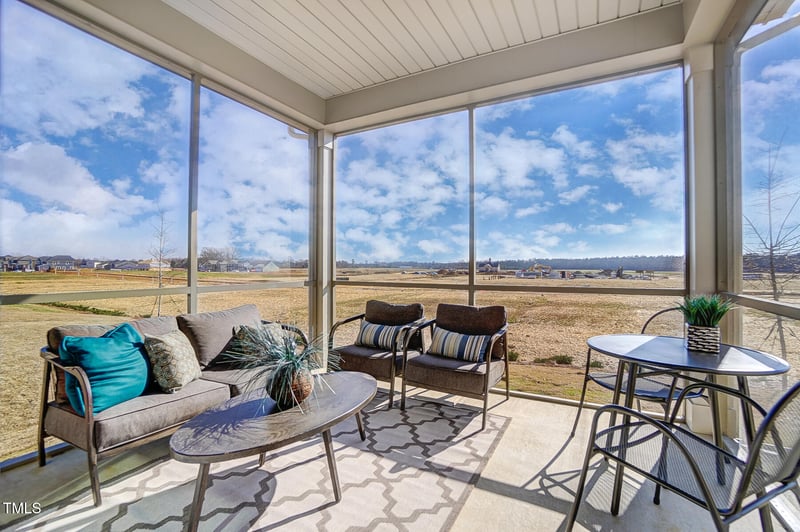 296 Providence Creek Dr, Fuquay Varina, NC 27526