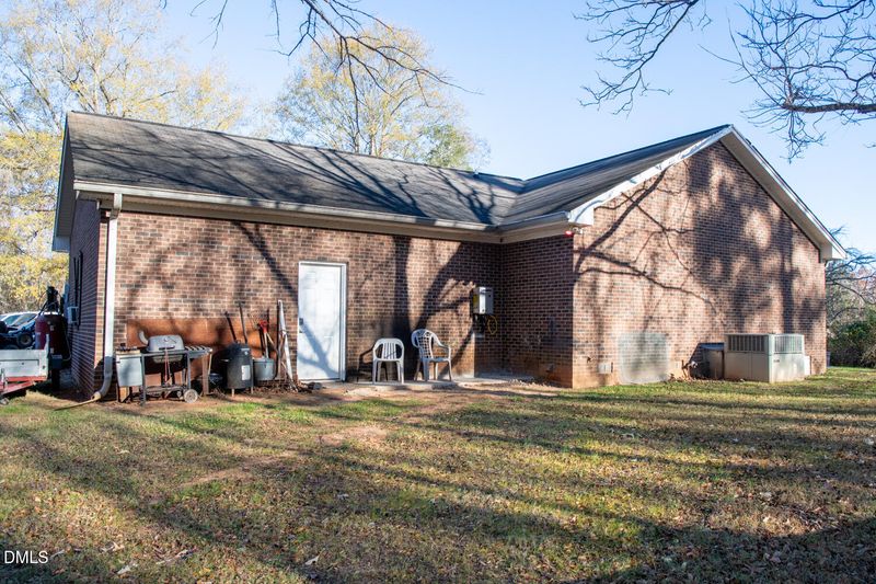 2961 Wormranch Rd, Haw River, NC 27258