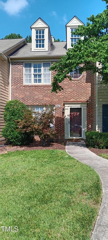 2967 Faversham Pl, Raleigh, NC 27604