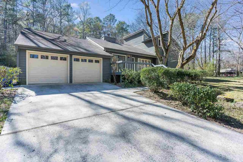 297 Azalea Dr, Chapel Hill, NC 27517