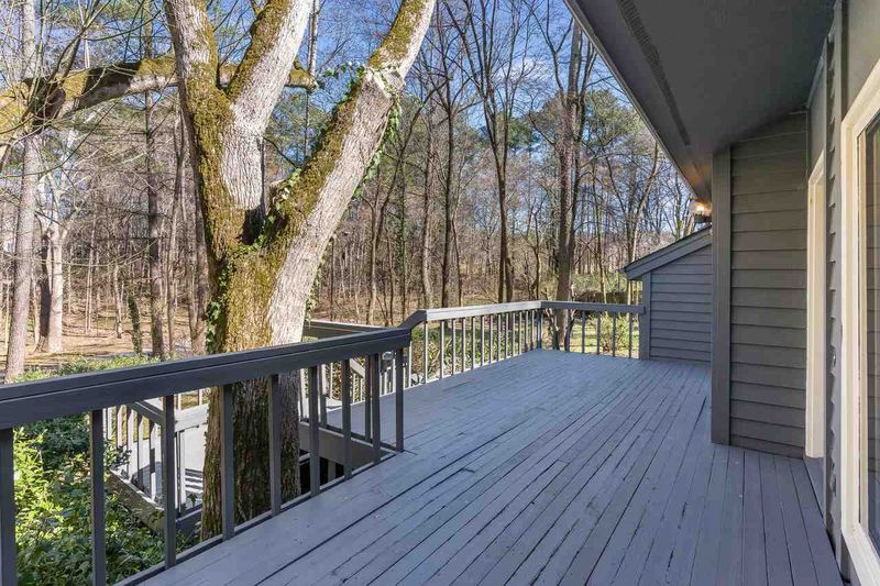 297 Azalea Dr, Chapel Hill, NC 27517