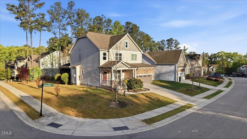 297 Hawkesburg Dr, Clayton, NC 27527