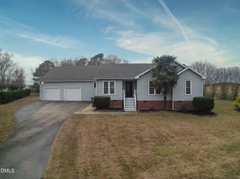 297 Kentucky Dr, Archer Lodge, NC 27527