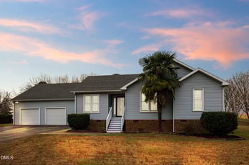 297 Kentucky Dr, Archer Lodge, NC 27527