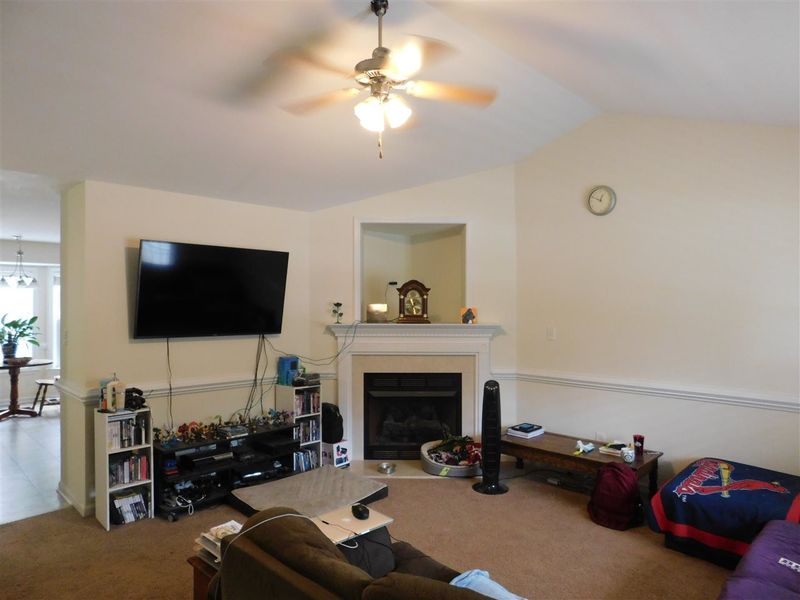 297 Opal Ln, Clayton, NC 27520