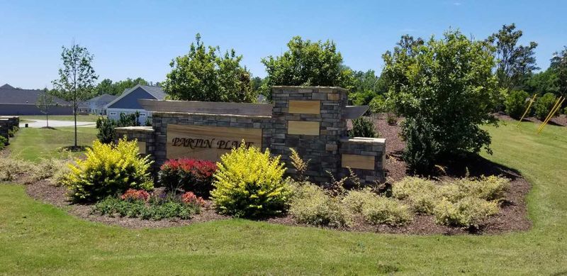 297 Summer Ranch Dr, Fuquay Varina, NC 27526